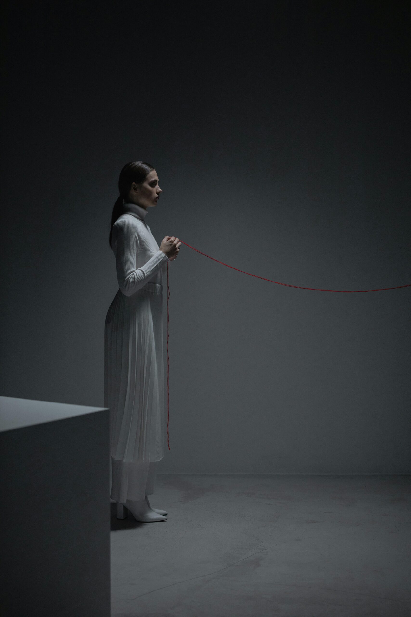 De ce simțim uneori că ne trăim viața pe “pilot automat”?